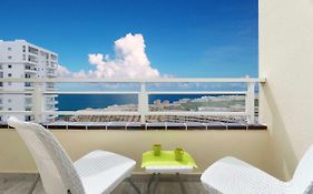 906 Luxury Paraiso Sea View
